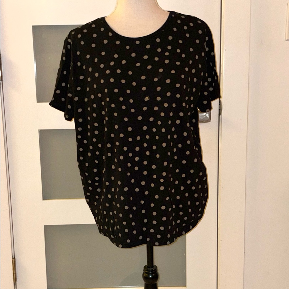 Zara Black Short Sleeve Tee with Gray Polka Dots